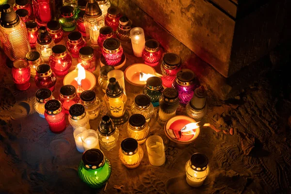 Candle Lights Night Ground Tomb Cemetery All Saints Day Holiday — Stock Photo, Image