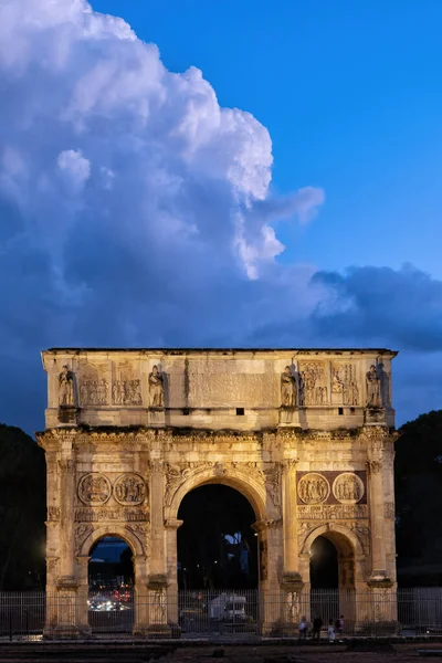 Der Konstantinbogen Arco Costantino Der Abenddämmerung Rom Italien Antikes Wahrzeichen — Stockfoto