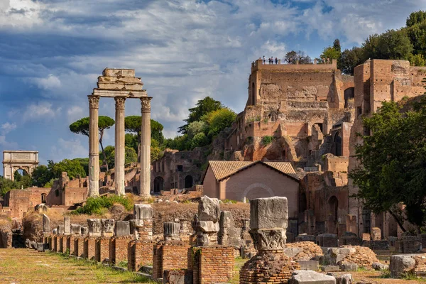 Ciudad Roma Italia Ruinas Antiguas Foro Romano Colina Palatina Columnas — Foto de Stock