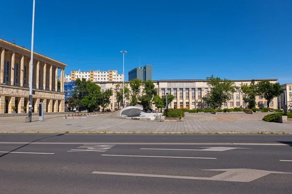 Plac Henryka Dąbrowskiego Łodzi Budynek Teatru Wielkiego Lewej Stronie — Zdjęcie stockowe