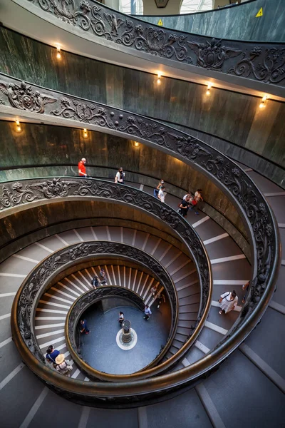 Vatikan Roma Talya Eylül 2020 Vatikan Müzelerindeki Ünlü Bramante Merdivenlerinde — Stok fotoğraf