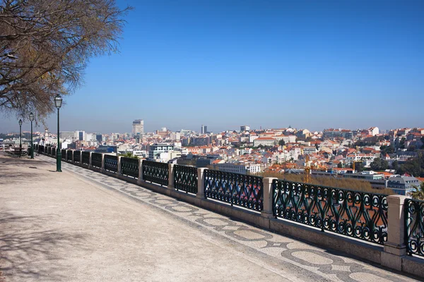 Miradouro de sao pedro de alcantara i Lissabon — Stockfoto
