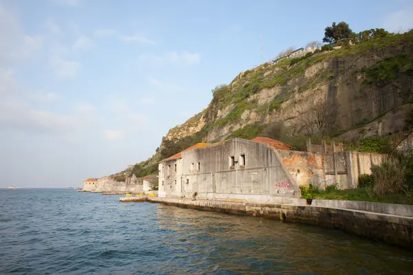 Antiguo Muelle en Almada — Foto de Stock