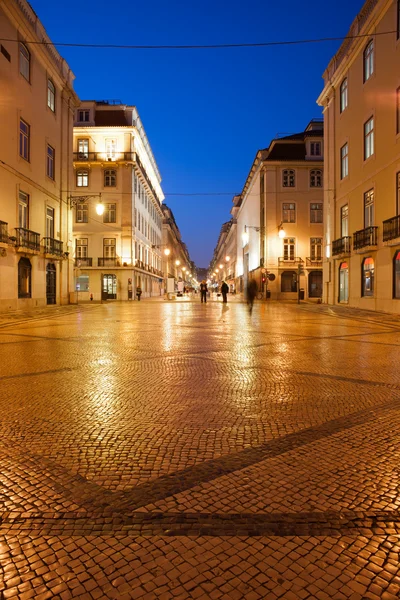 Rua Augusta Street på natten i Lissabon — Stockfoto