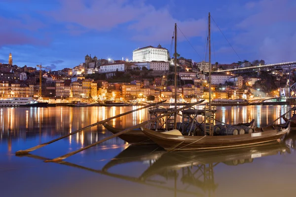 Cty de Oporto en la noche en Portugal — Foto de Stock