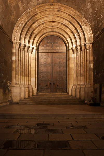 Portal of the Lisbon Cathedral at Night in Portugal — Stock Photo, Image