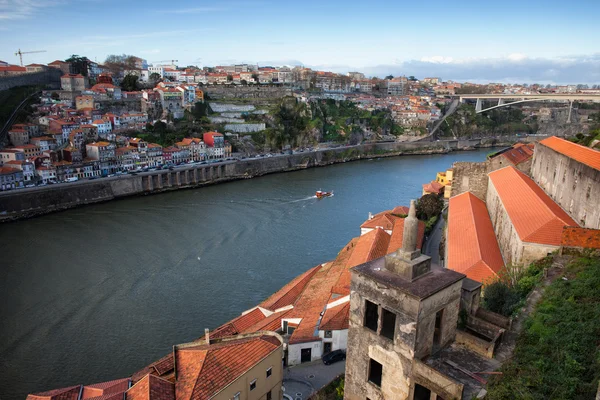 Porto och Vila Nova de Gaia stadsbild — Stockfoto
