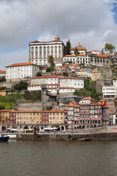 Historiska centrum av Porto i Portugal — Stockfoto