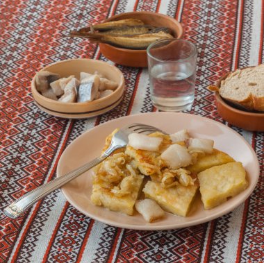 Kızarmış soğanlı patates köfte 