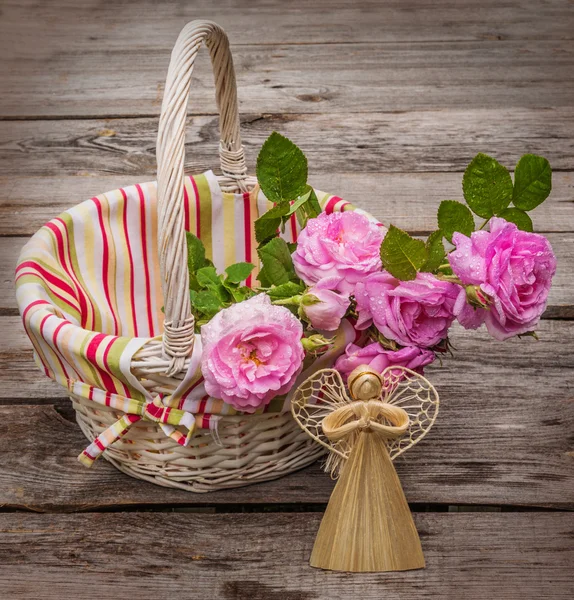 Bouquet of wild roses — Stock Photo, Image