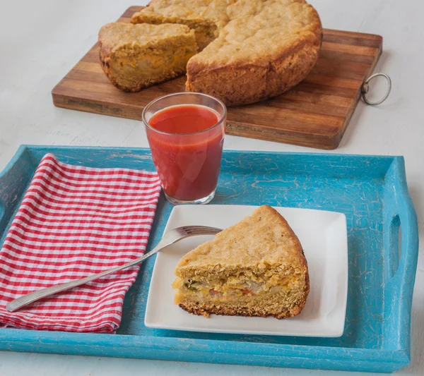 Kreis- und Tomaten Gemüsesaft — Stockfoto