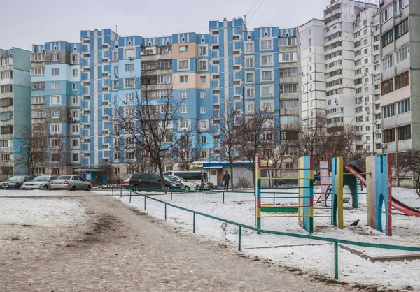 Yard en invierno en Kiev — Foto de Stock