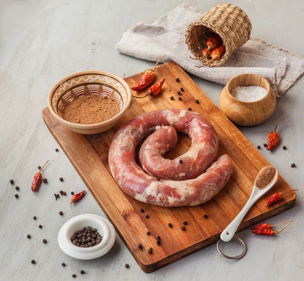 Ring der Wurst mit Gewürzen — Stockfoto