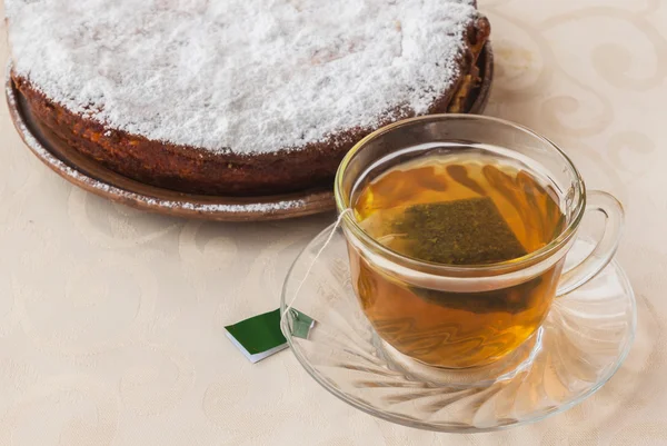 Cup of tea and pumpkin pie — Stock Photo, Image