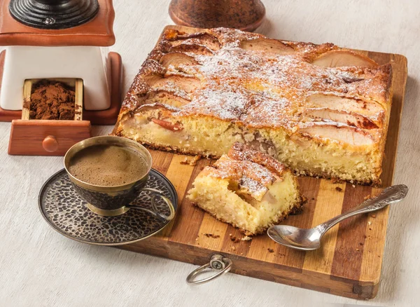 Apple Danish cake with coffee — Stock Photo, Image