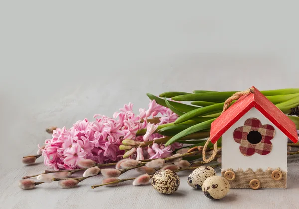 Påsk bakgrund med willow — Stockfoto