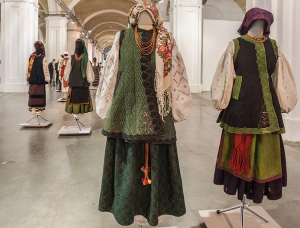 Ukrainian clothing complexes exhibited — Stock Photo, Image