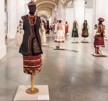 Ukraynalı kompleksleri giyim