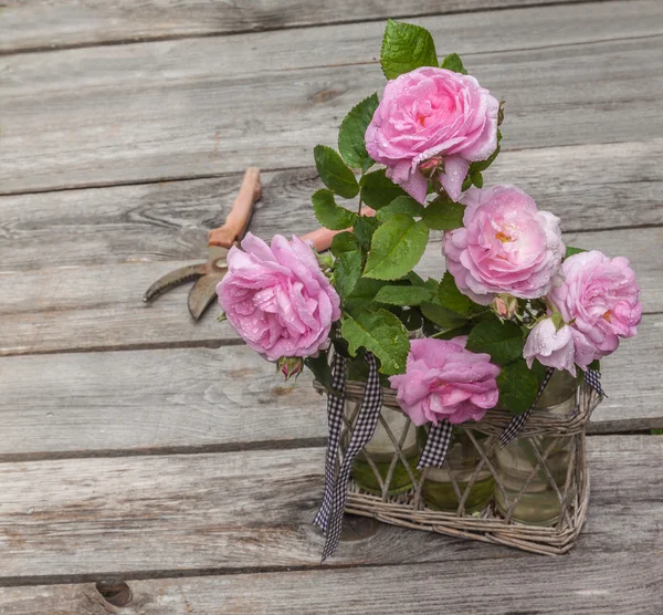 Ramo de rosas silvestres —  Fotos de Stock