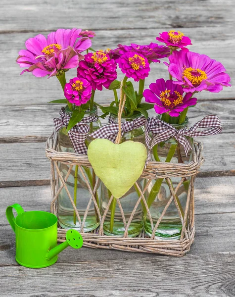 Bouquet with zinnia in basket — Foto Stock