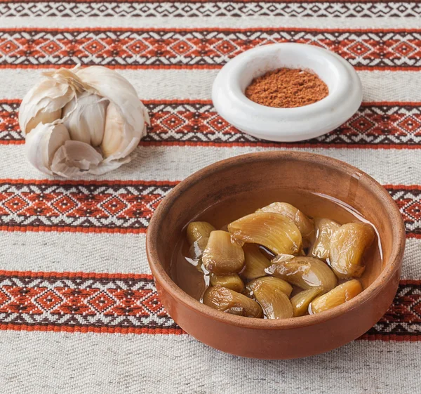 Gebakken knoflook in de olie — Stockfoto