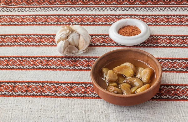 Gebackene Knoblauch in Öl — Stockfoto