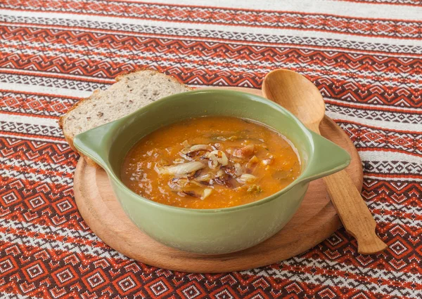 Vegetarische Kürbis und Zwiebelsuppe — Stockfoto