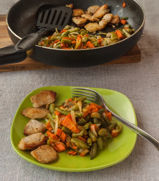 Kabak ile kızarmış yeşil fasulye