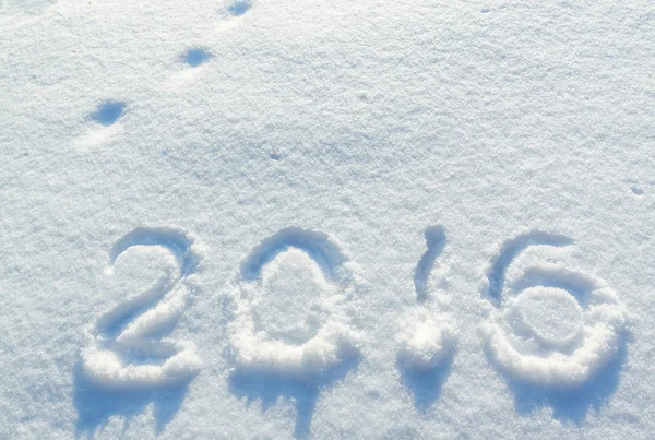 2016 знак на снігу — стокове фото