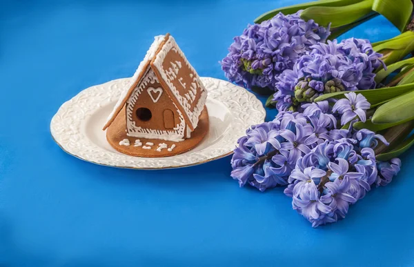 Gingerbread House que diz "sejamos amigos " — Fotografia de Stock