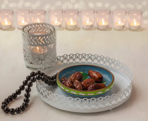 Ramadan lamp en datums stilleven — Stockfoto