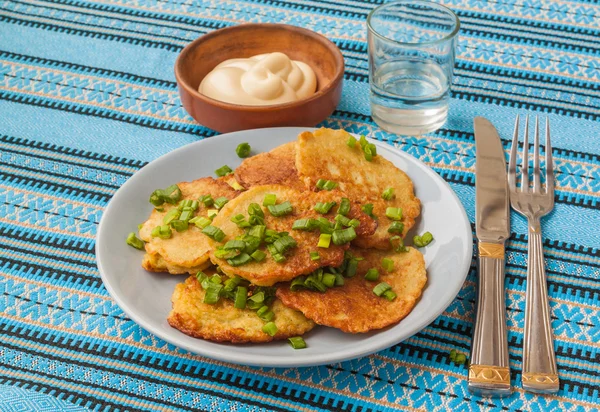 Traditional Ukrainian homemade potato pancakes — Stock Photo, Image