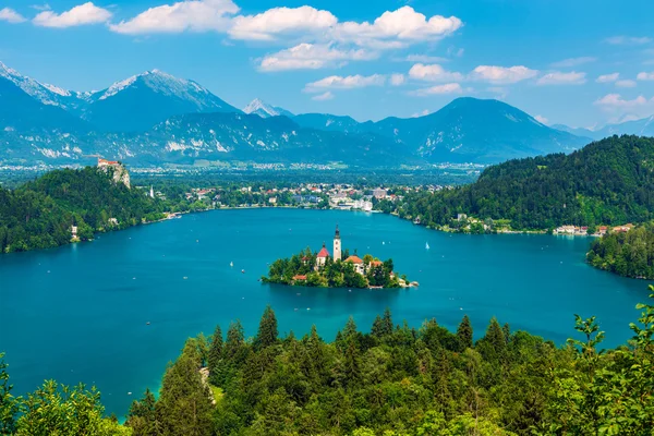 Panoramautsikt över sjön bled, Slovenien — Stockfoto