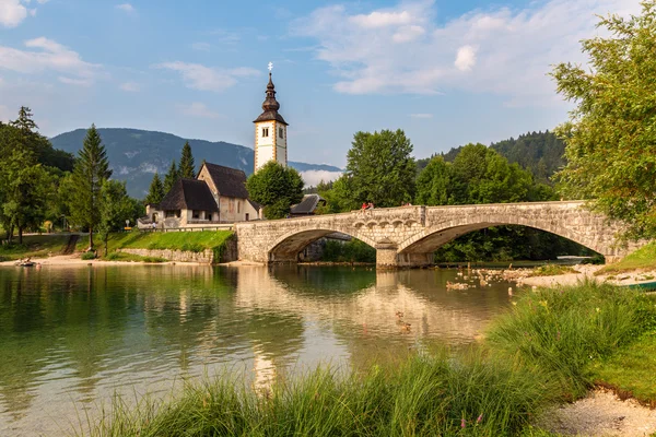 Kirche des Heiligen Johannes des Täufers, Bohinjer See — Stockfoto