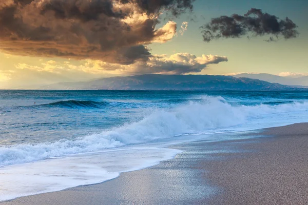 Sonnenuntergang am Meer — Stockfoto