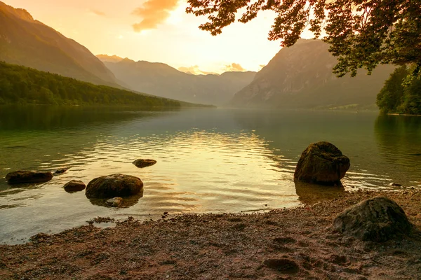 Sonnenuntergang auf dem Bohinjer See — Stockfoto