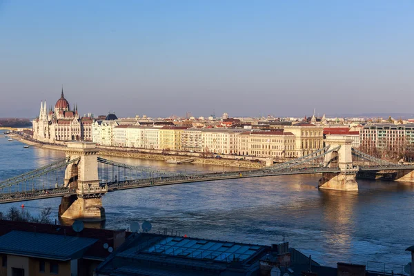 Le célèbre pont de la Chaîne à Budapest, Hongrie — Photo