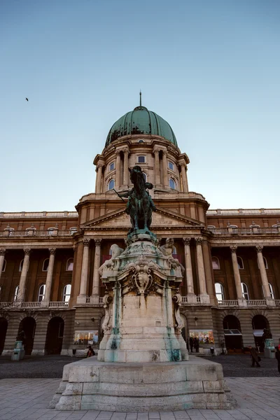 Történelmi királyi palota, Budapest, Magyarország — Stock Fotó