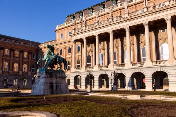 Történelmi királyi palota, Budapest, Magyarország — Stock Fotó