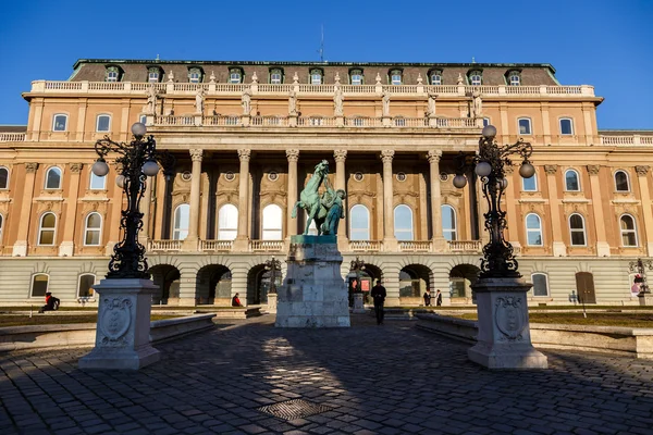 Kraliyet sarayında tarihi: Budapeşte, Macaristan — Stok fotoğraf