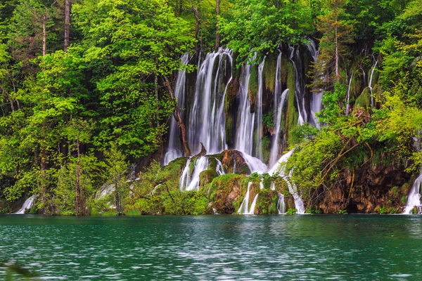 Watervallen in plitvice — Stockfoto