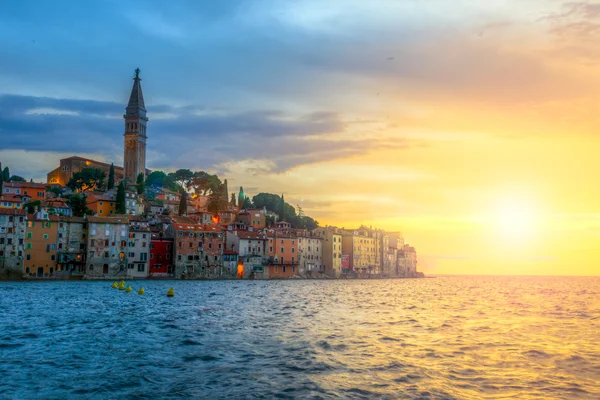 Rovinj old town at night in Adriatic sea — Stock Photo, Image