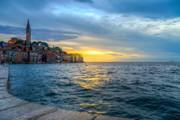 Rovinj old town at night in Adriatic sea — Stock Photo, Image