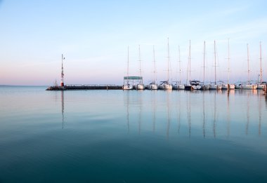 Yelkenli tekne Marina, lake Balaton