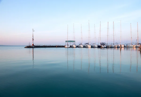 Yelkenli tekne Marina, lake Balaton — Stok fotoğraf