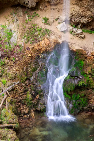 Wasserfall im Sommer in der Nähe von lillafured — Stockfoto