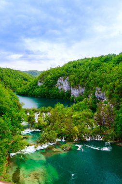 Havadan görünümü Plitvice Milli Parkı'nda