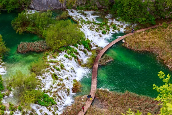 Vízesések a Plitvicei Nemzeti Park — Stock Fotó