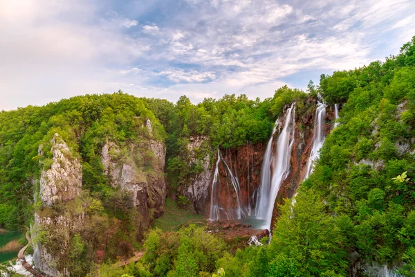 Vízesések a Plitvicei Nemzeti Park — Stock Fotó