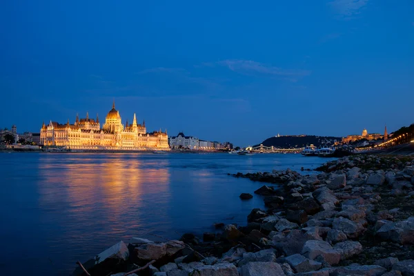 Panorama van Boedapest bij nacht — Stockfoto